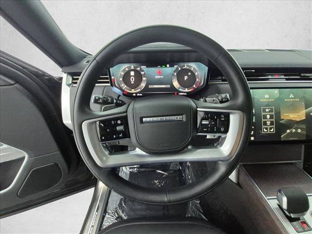 Certified 2025 Land Rover Range Rover SE AWD/4WD image 30