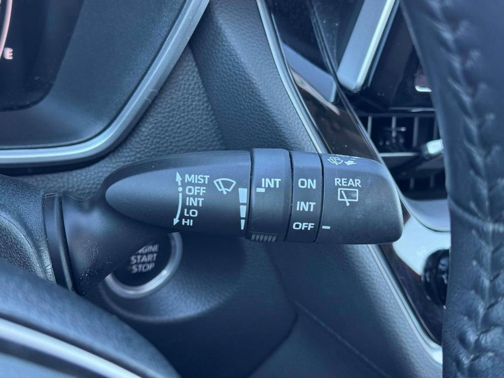 Used 2023 Toyota Corolla Cross XLE w/ Convenience Package AWD/4WD image 27