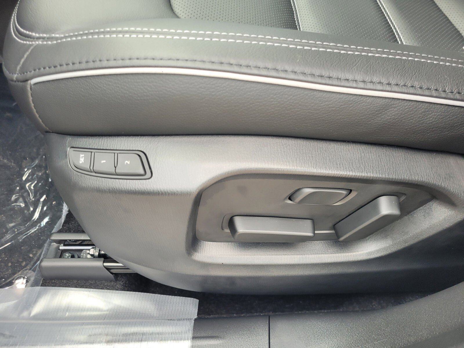 New 2025 MAZDA CX-5 AWD 2.5 S w/ Premium Plus Pkg image 4