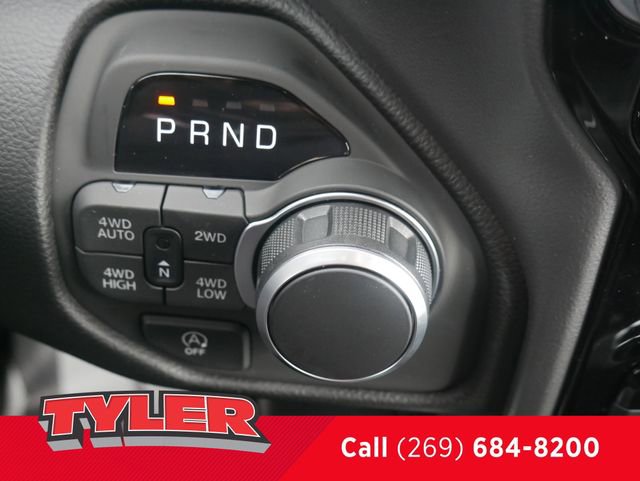 New 2026 RAM 1500 4x4 Crew Cab image 29