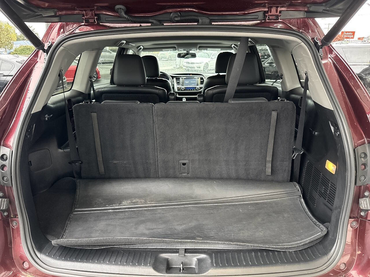 Used 2016 Toyota Highlander Limited w/ Four Season Floor Mat Package AWD/4WD image 6