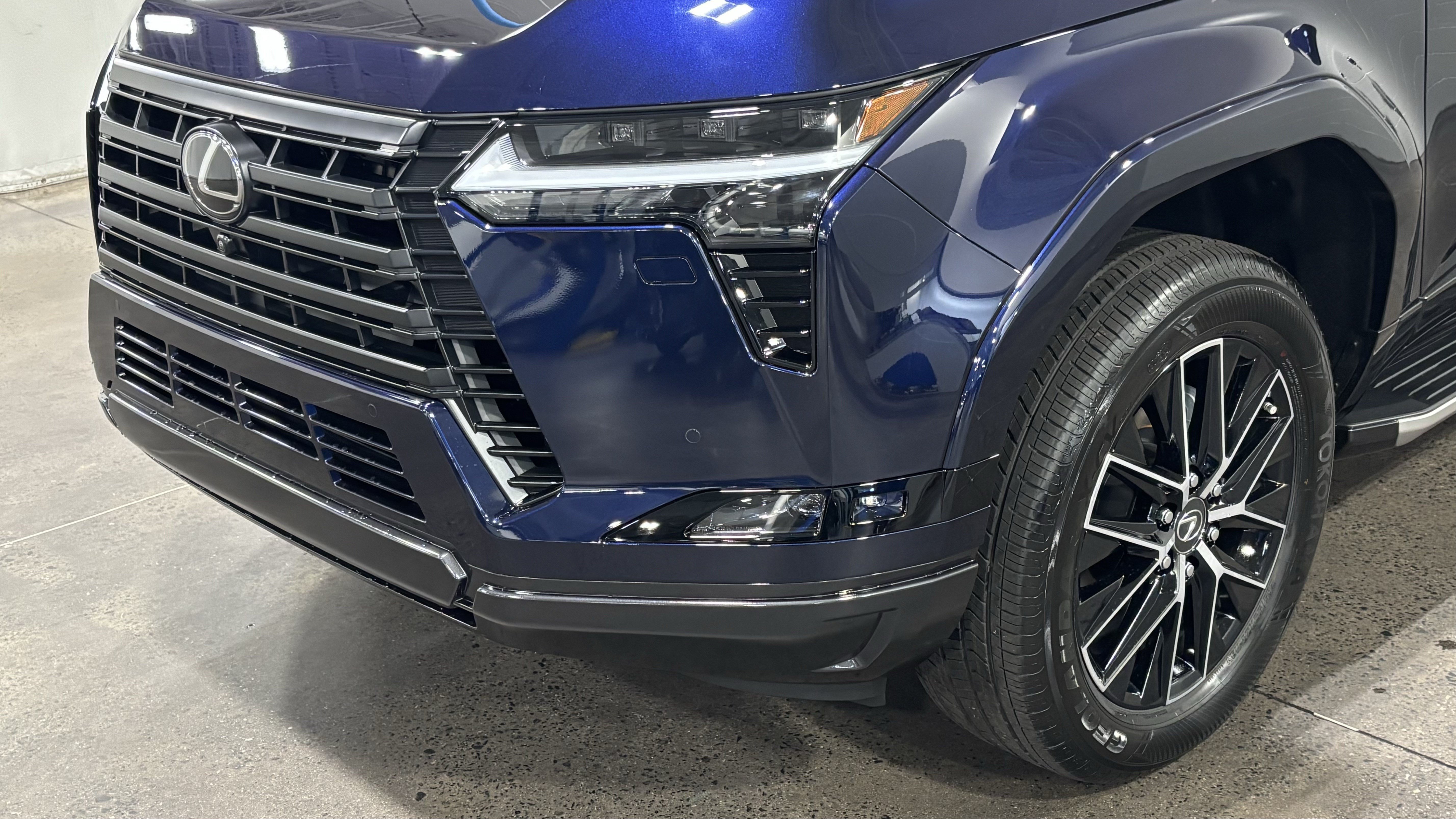 New 2026 Lexus GX 550 AWD/4WD image 7