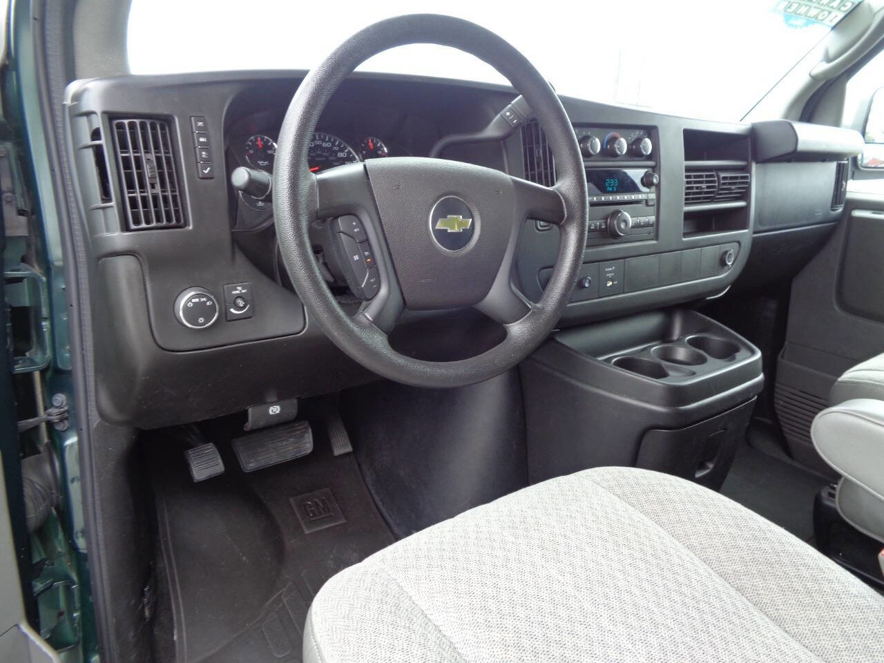 Used 2014 Chevrolet Express 3500 LT w/ LT Preferred Equipment Group image 20