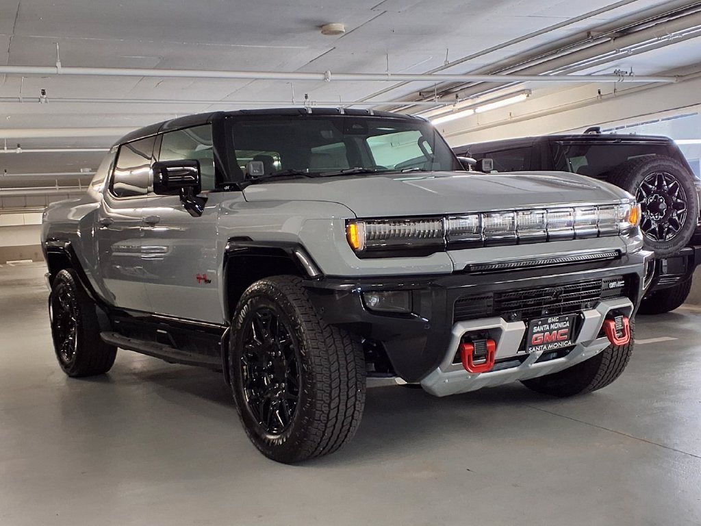 New 2026 GMC Hummer EV 4x4 Crew Cab w/ LPO, Illumination Package image 3