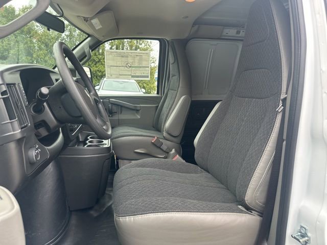 New 2026 Chevrolet Express 2500 Extended w/ Driver Convenience Package image 9