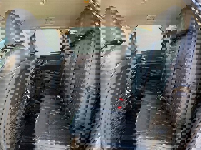 Used 2025 Kia Sorento S image 14