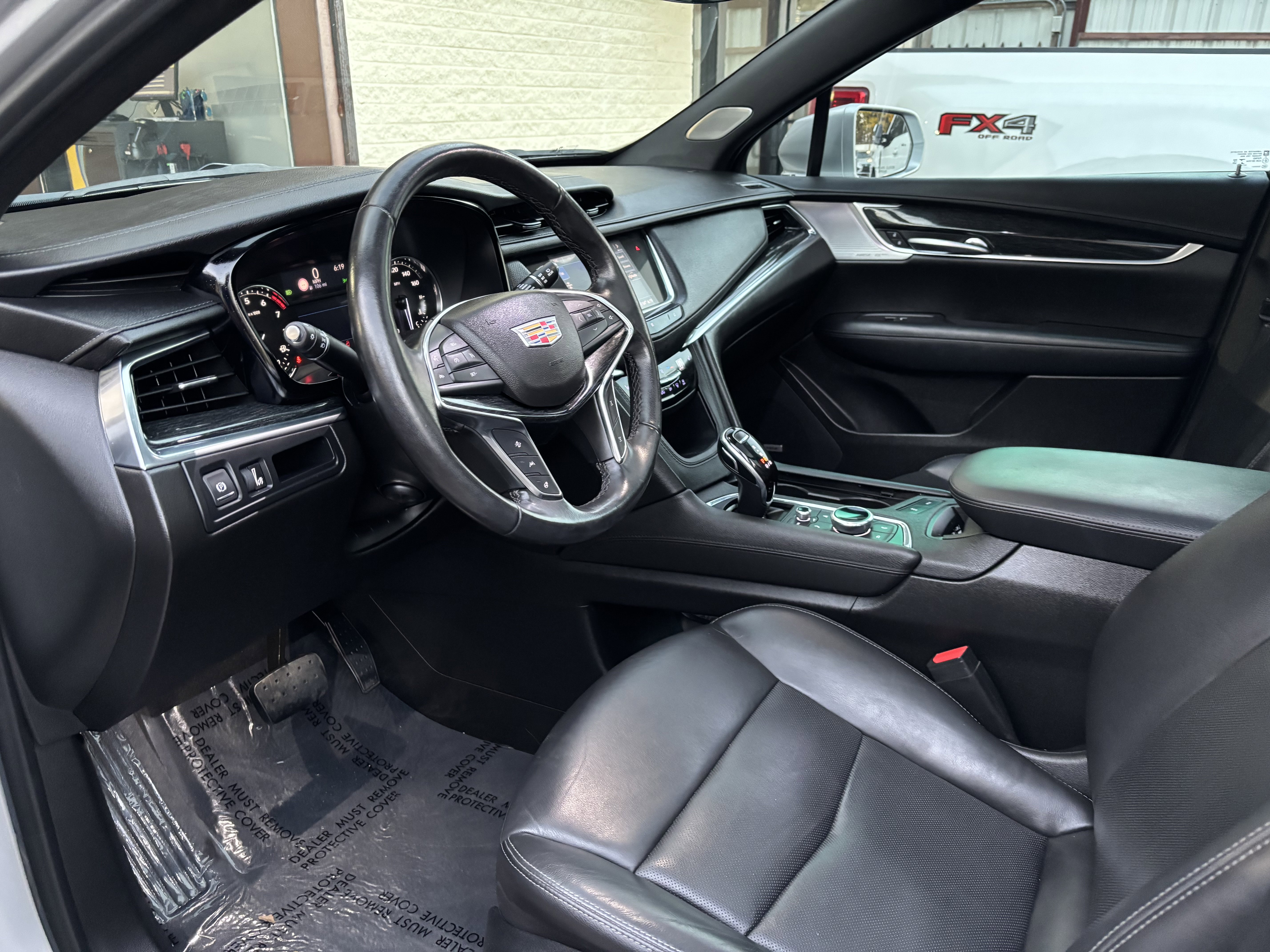 Used 2020 Cadillac XT5 Premium Luxury image 15