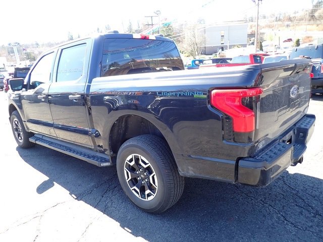Used 2023 Ford F150 Lightning XLT image 3