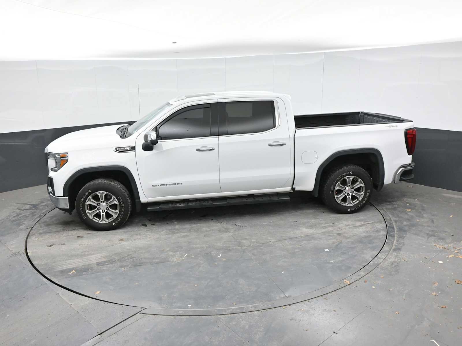 Used 2019 GMC Sierra 1500 SLT w/ SLT Convenience Package AWD/4WD image 14