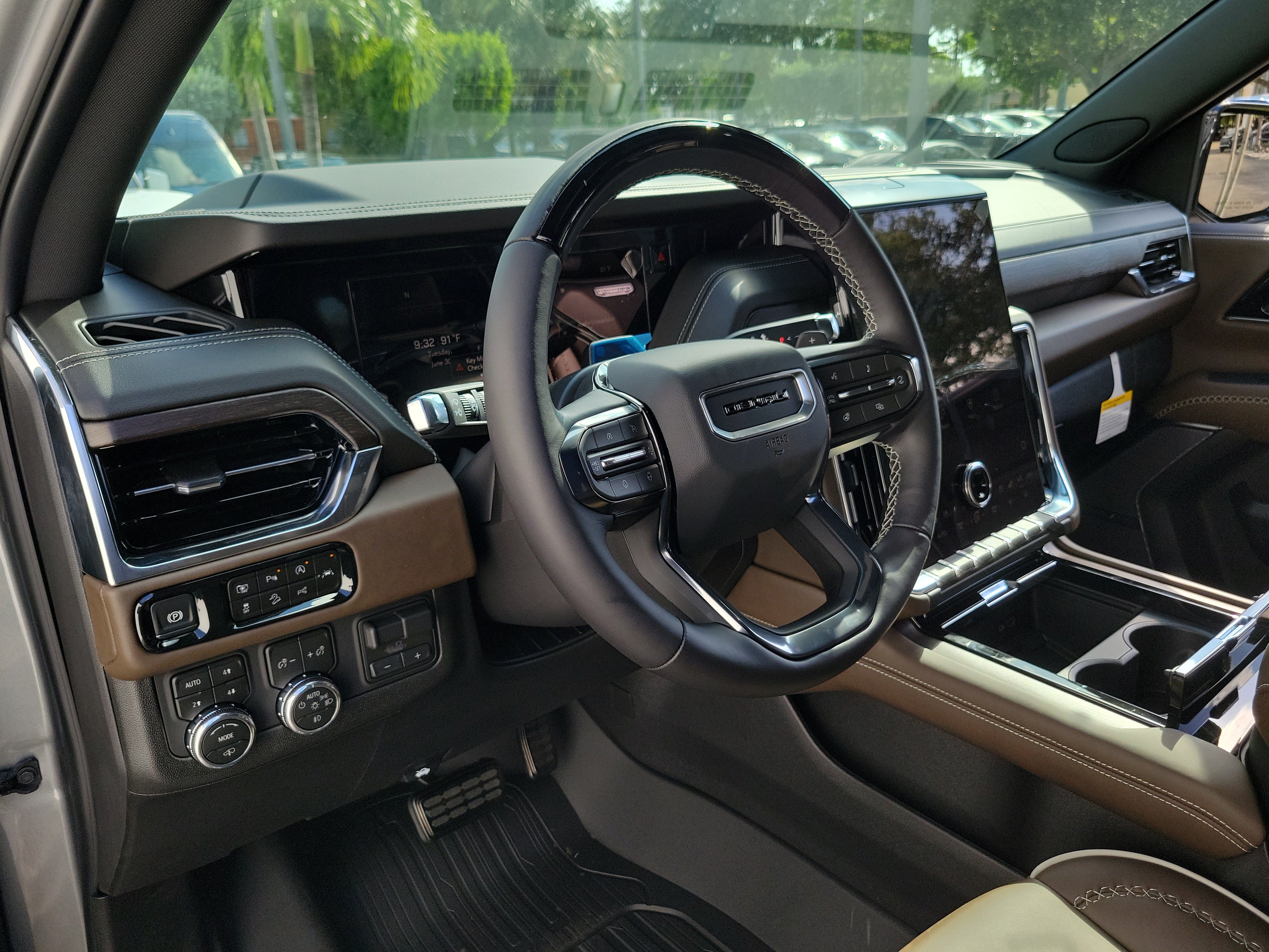 New 2026 GMC Yukon XL Denali Ultimate AWD/4WD image 21