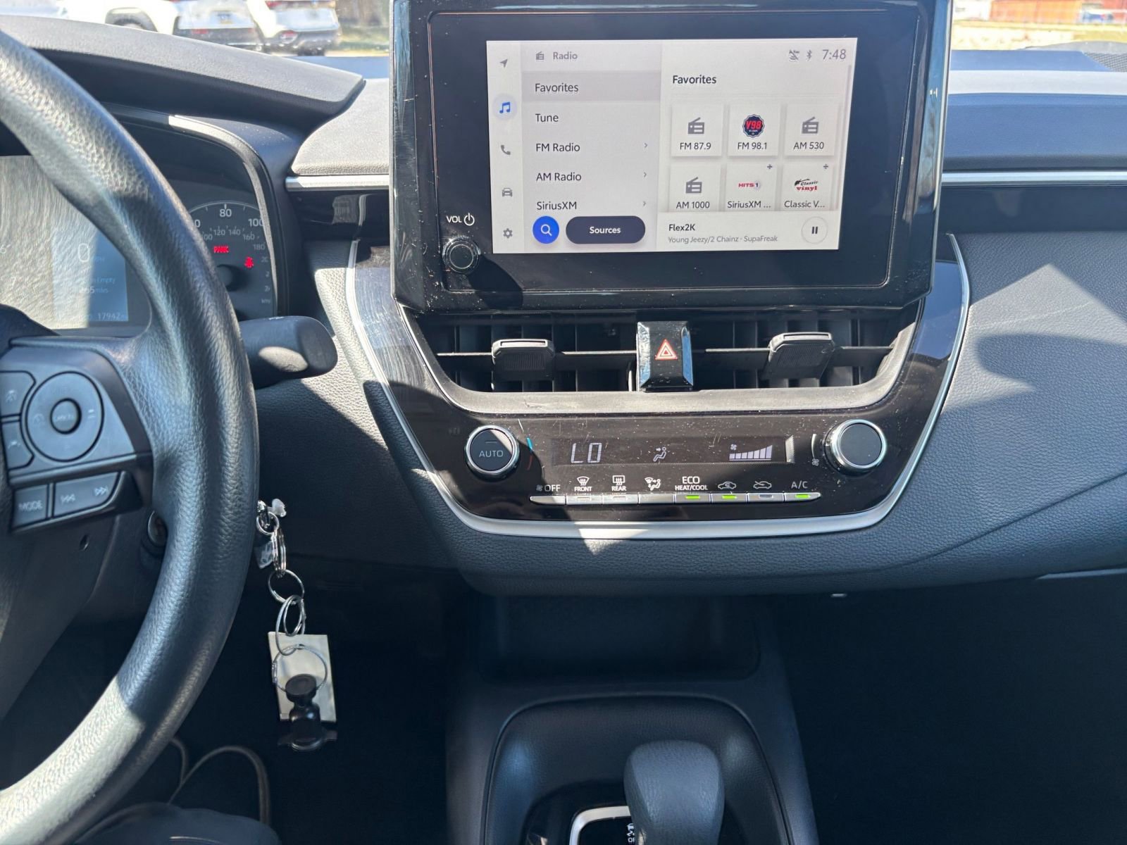 Used 2025 Toyota Corolla LE image 17