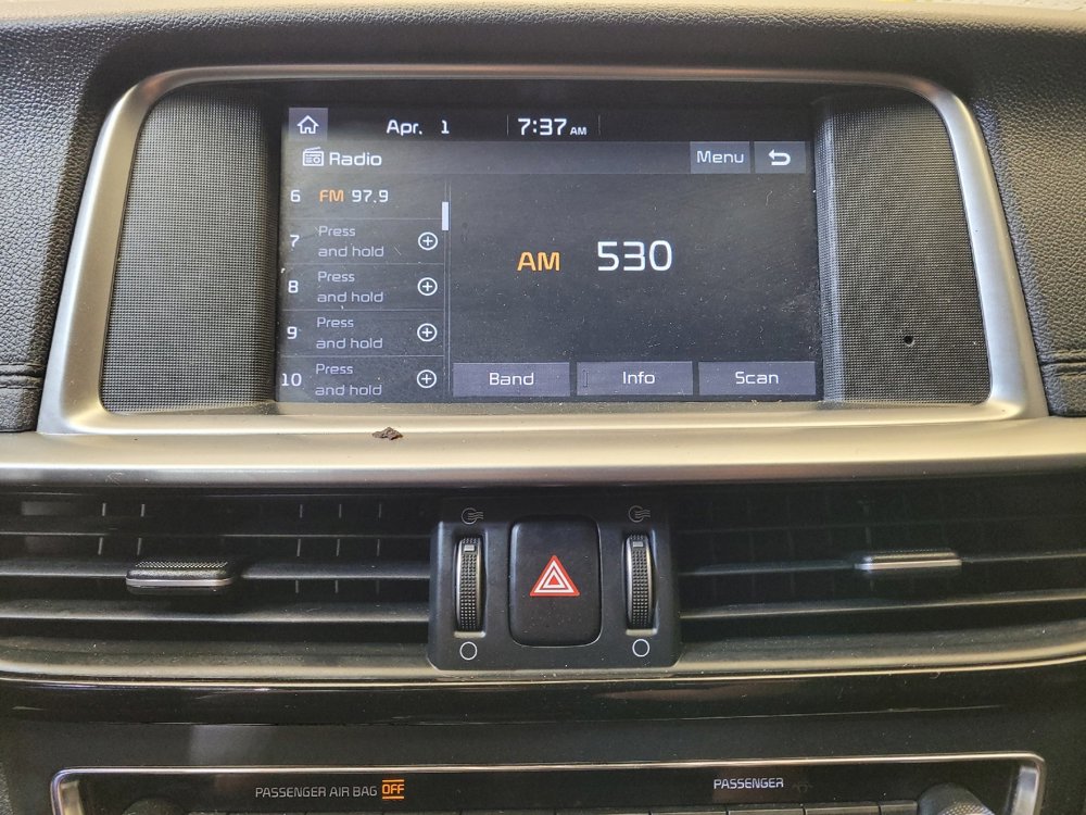 Used 2020 Kia Optima SE image 25