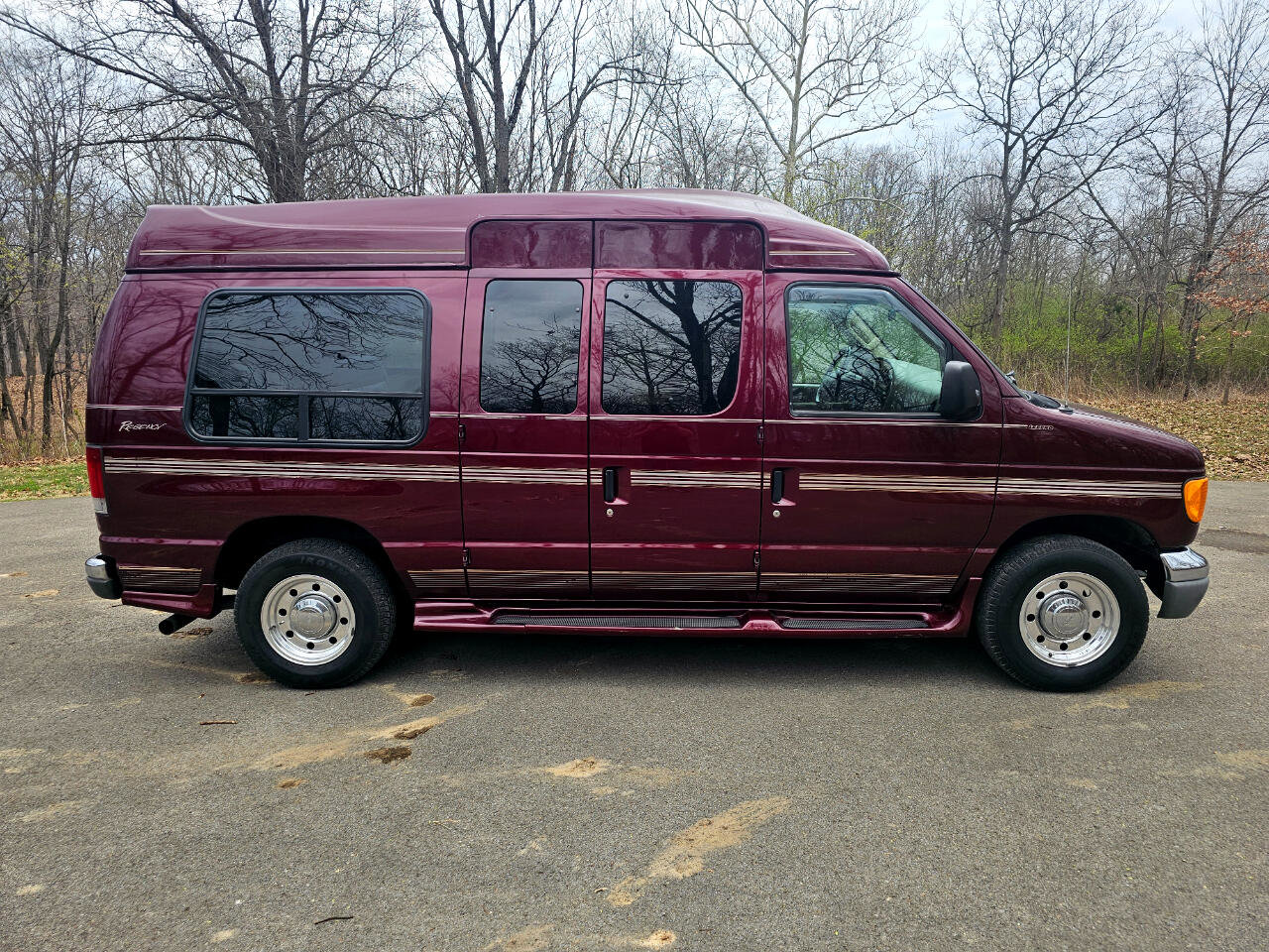 Used 2004 Ford E-250 and Econoline 250 image 4