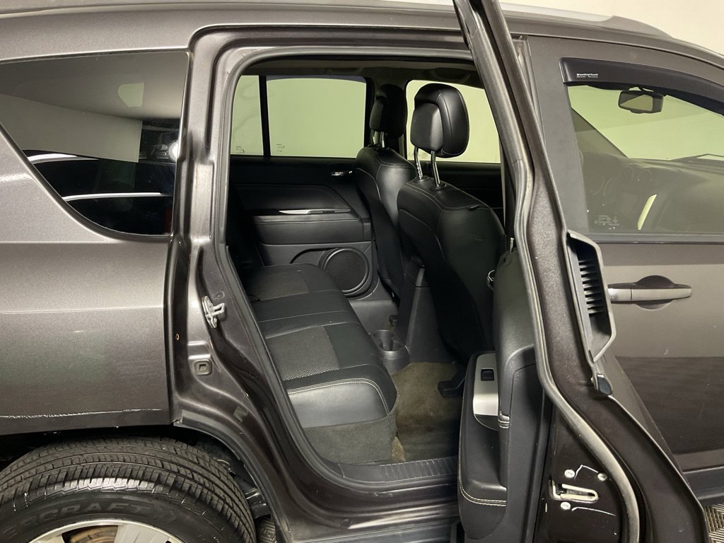 Used 2016 Jeep Compass Latitude AWD/4WD image 31