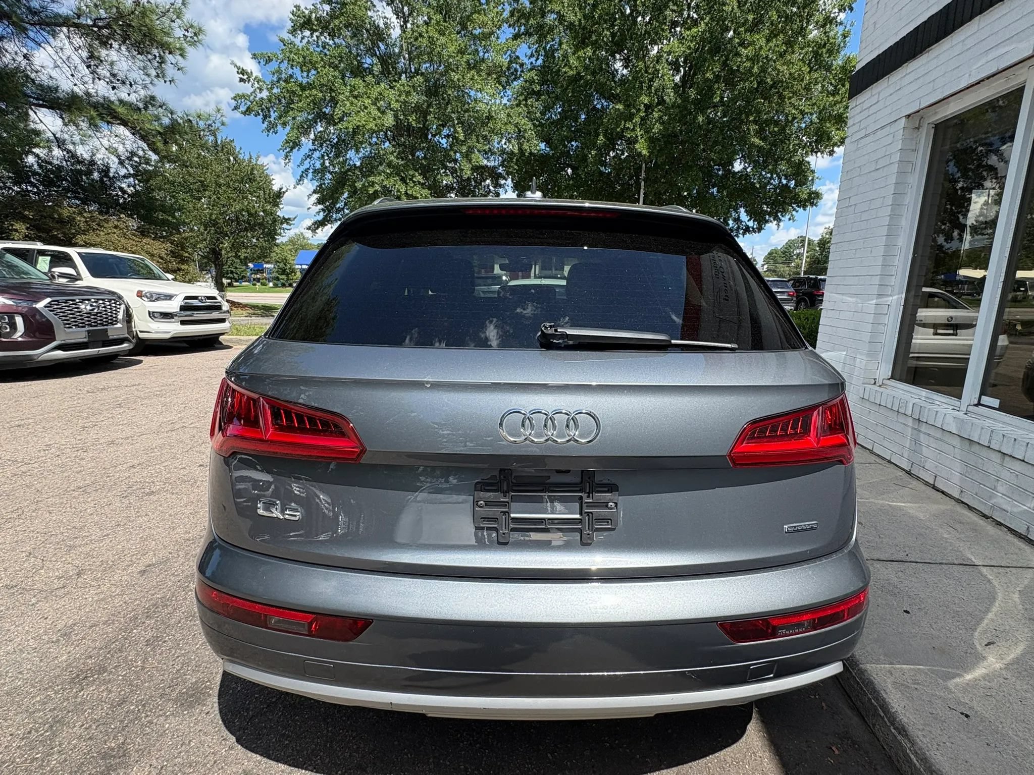 Used 2019 Audi Q5 2.0T Premium w/ Convenience Package AWD/4WD image 6