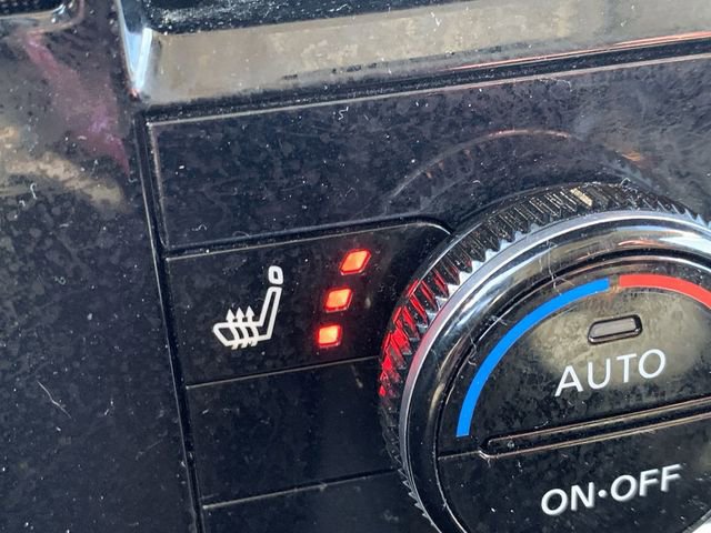 Used 2021 Nissan Rogue SV w/ Premium Package image 27