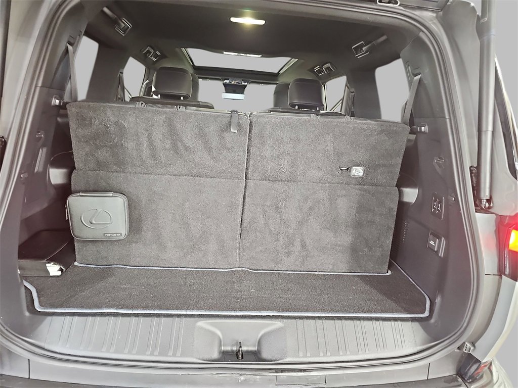 Used 2024 Lexus GX 550 image 13