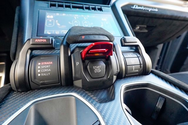 Used 2023 Lamborghini Urus Performante image 75