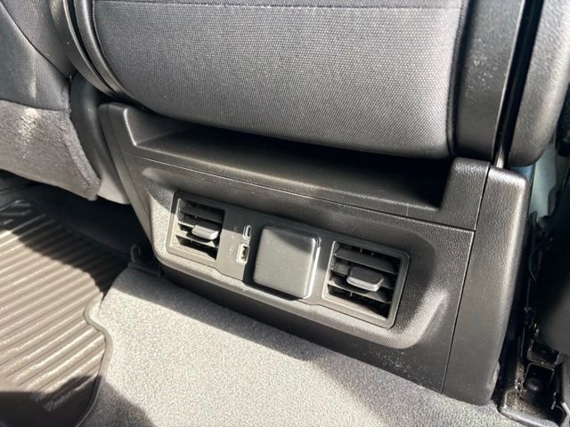 Used 2023 Chevrolet Silverado 1500 LT AWD/4WD image 32