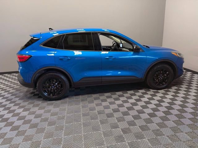 Used 2020 Ford Escape SE Sport image 7