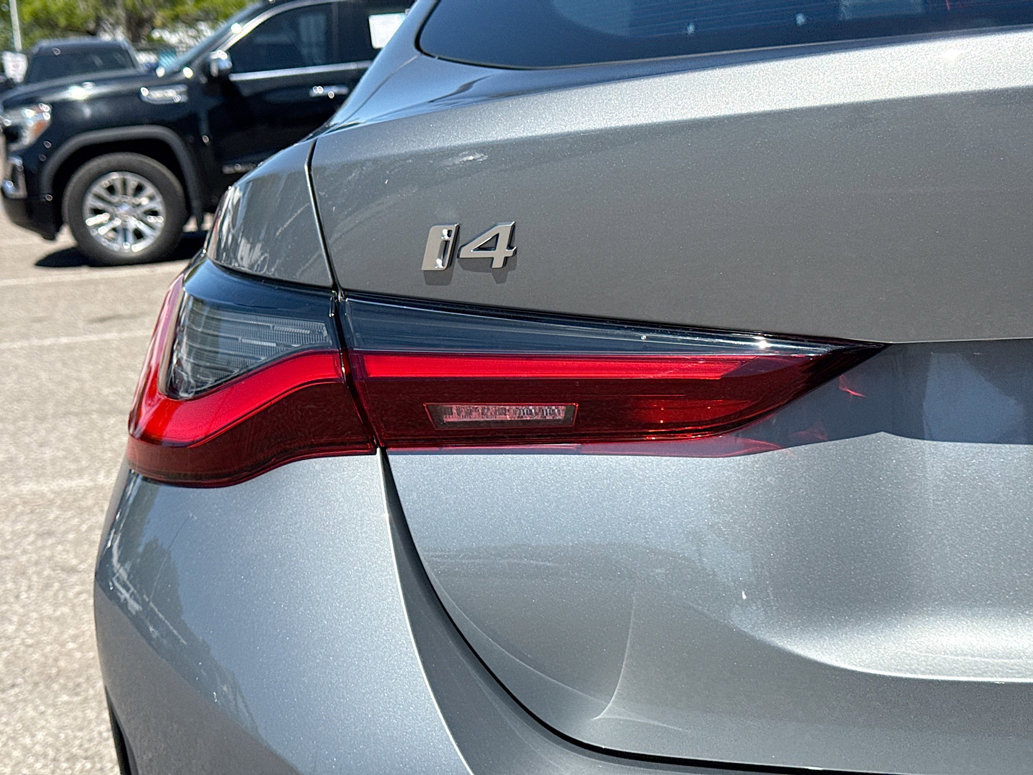 New 2026 BMW i4 eDrive40 w/ Parking Assistance Package image 10