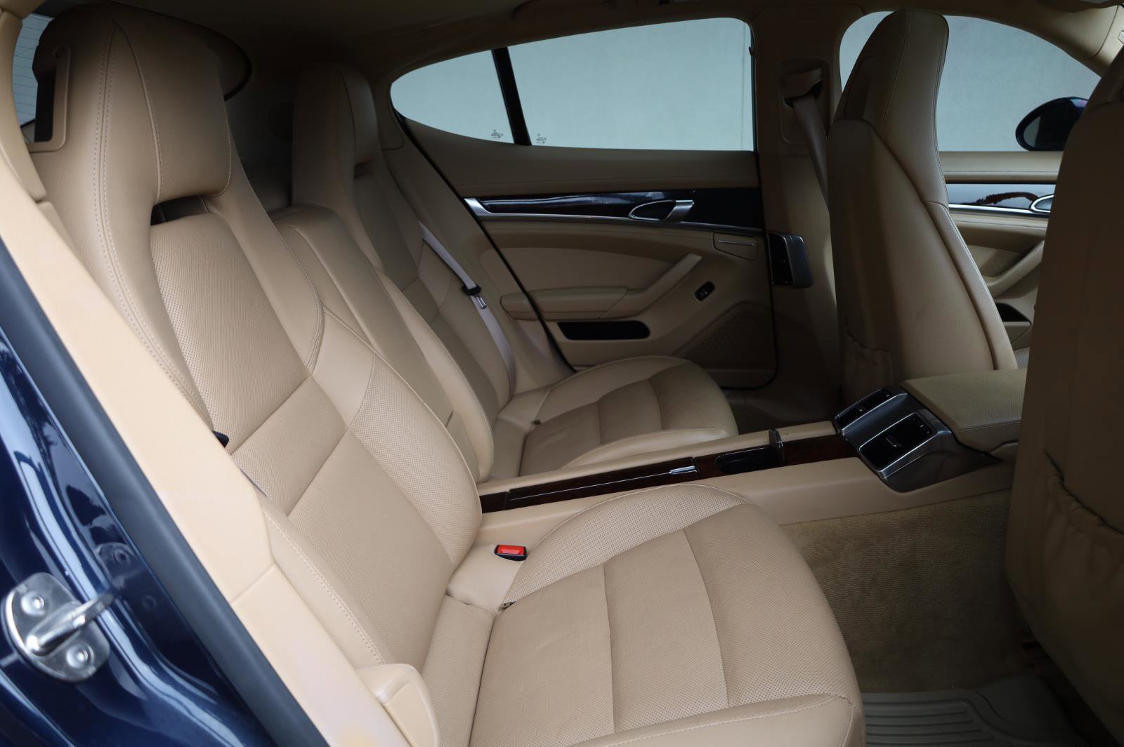 Used 2012 Porsche Panamera 4 image 23
