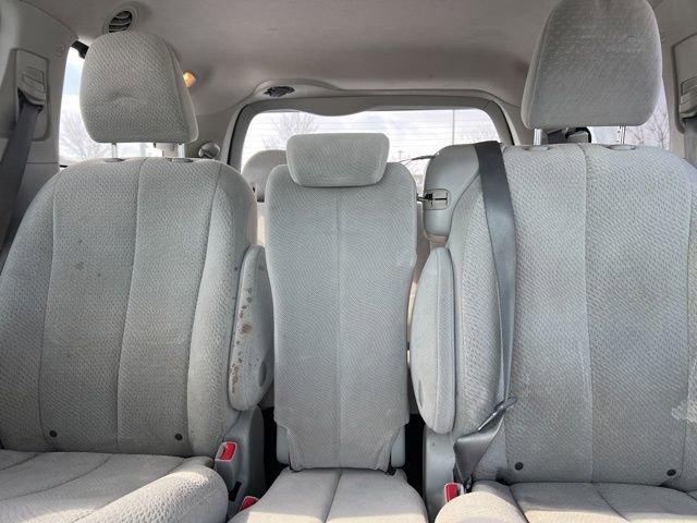 Used 2011 Toyota Sienna LE w/ Towing Pkg image 26