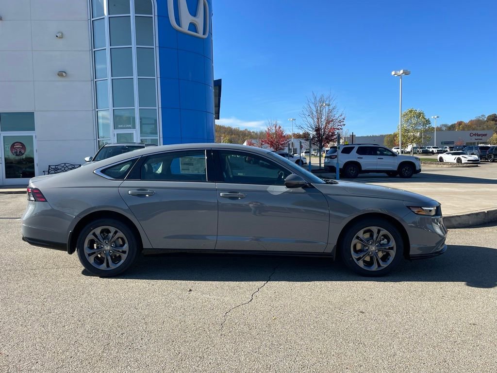 New 2025 Honda Accord EX-L image 2