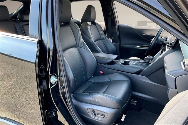 Used 2021 Toyota Venza Limited w/ Advanced Technology Package image 26