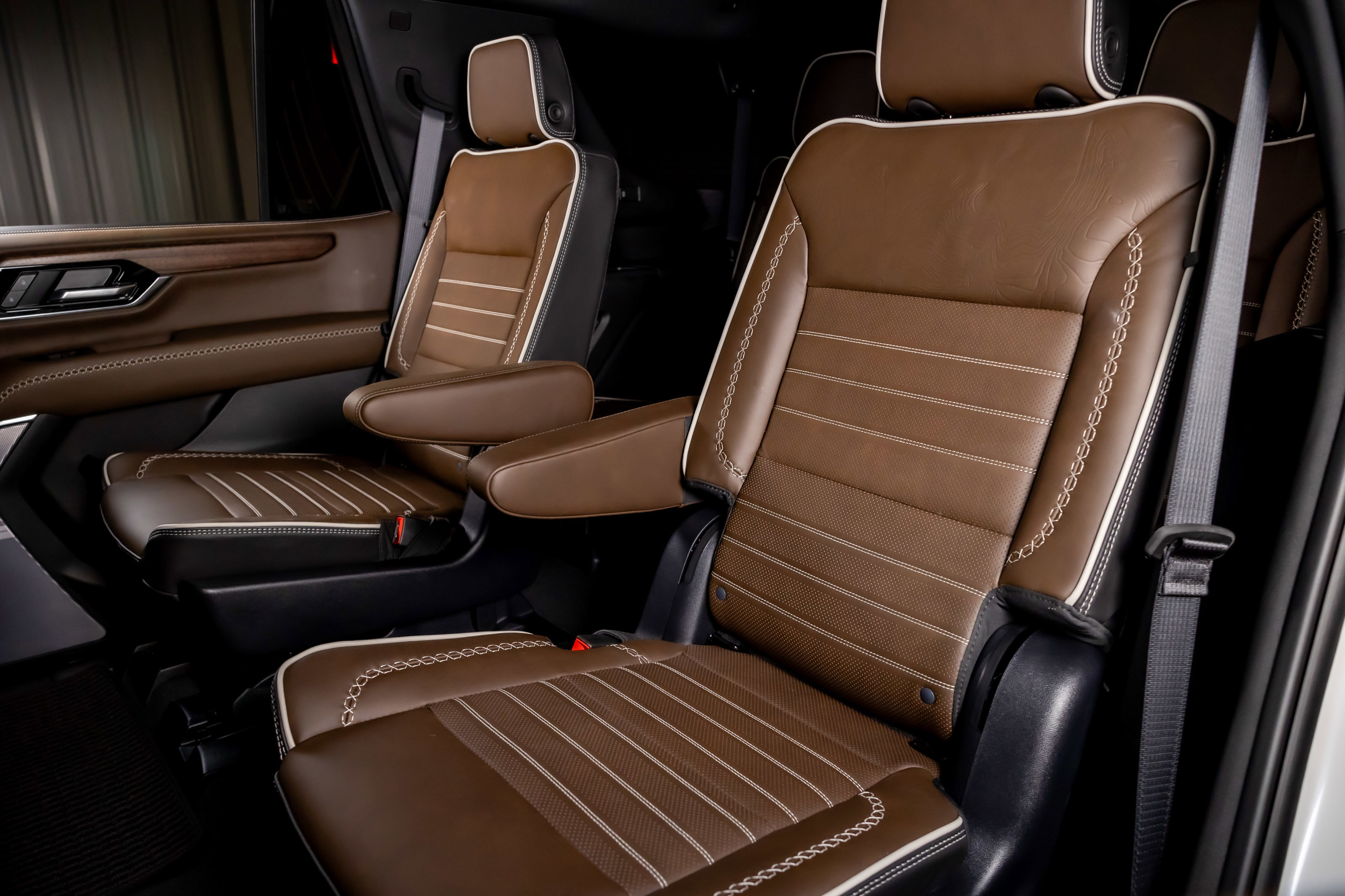 Used 2025 GMC Yukon Denali Ultimate image 27