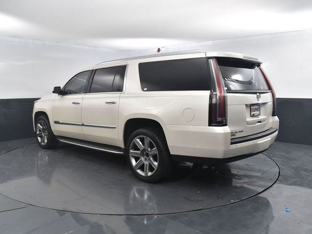 Used 2015 Cadillac Escalade ESV Luxury image 7