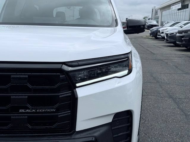 New 2026 Honda Pilot Black Edition image 3