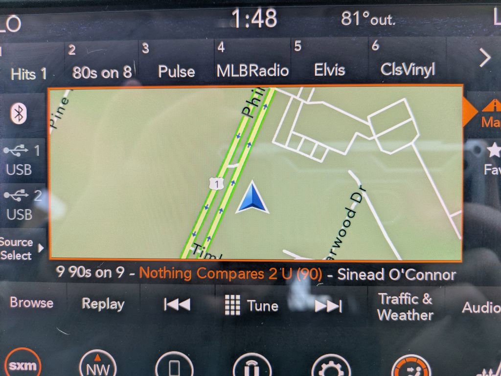 Used 2020 Jeep Cherokee Trailhawk w/ Technology Group AWD/4WD image 28