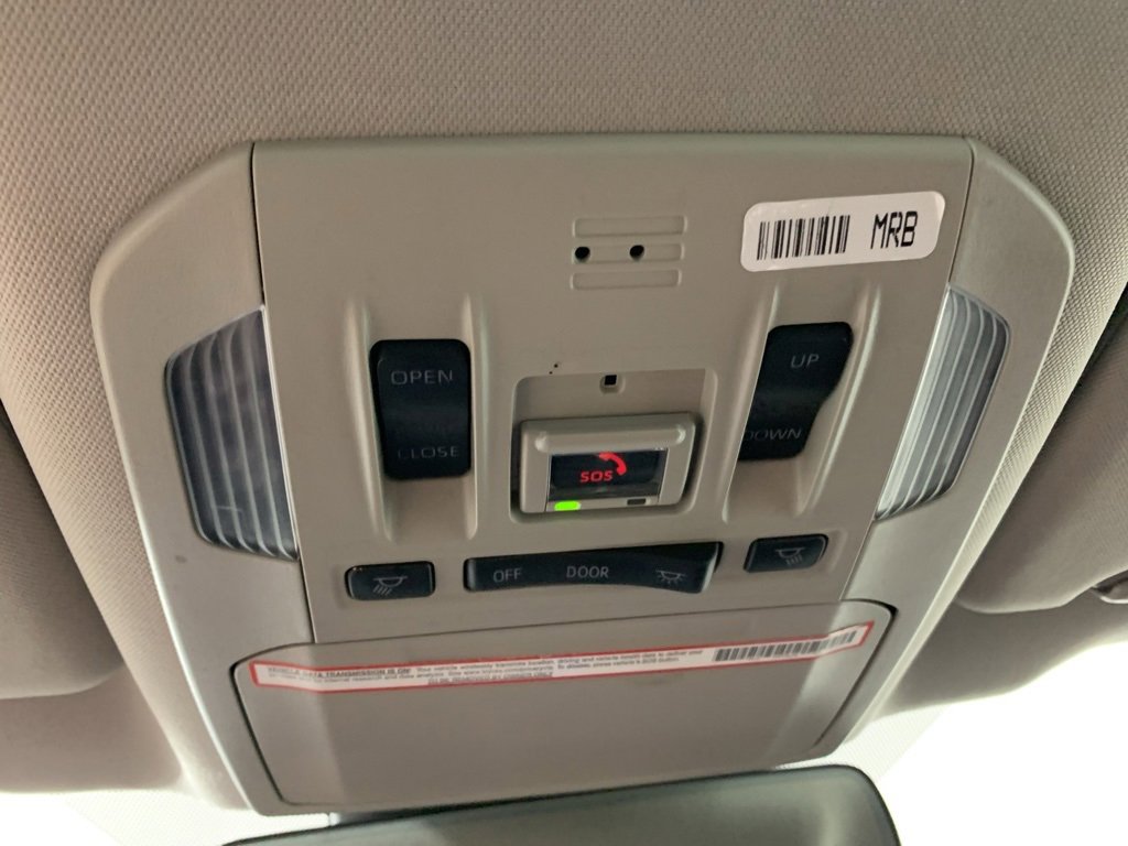 Used 2022 Toyota Highlander XLE image 16