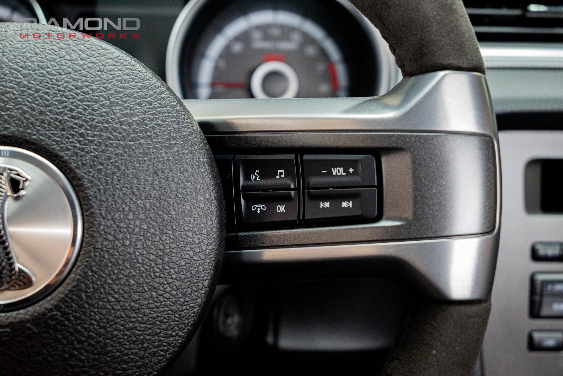 Used 2013 Ford Mustang Shelby GT500 RWD image 94