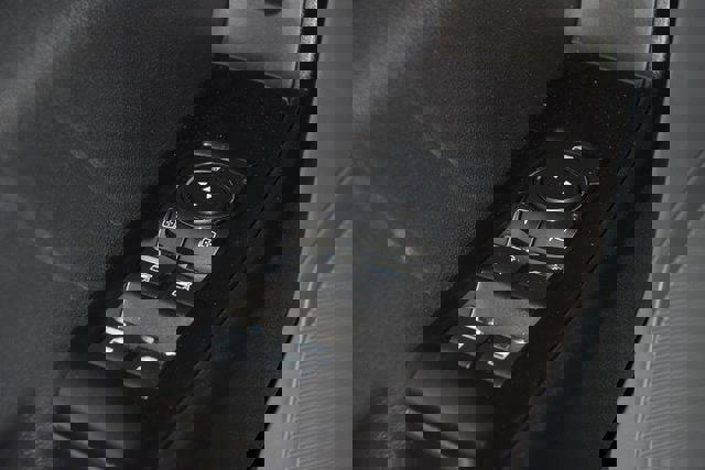 Used 2025 Ford F550 4x4 Crew Cab Super Duty image 35