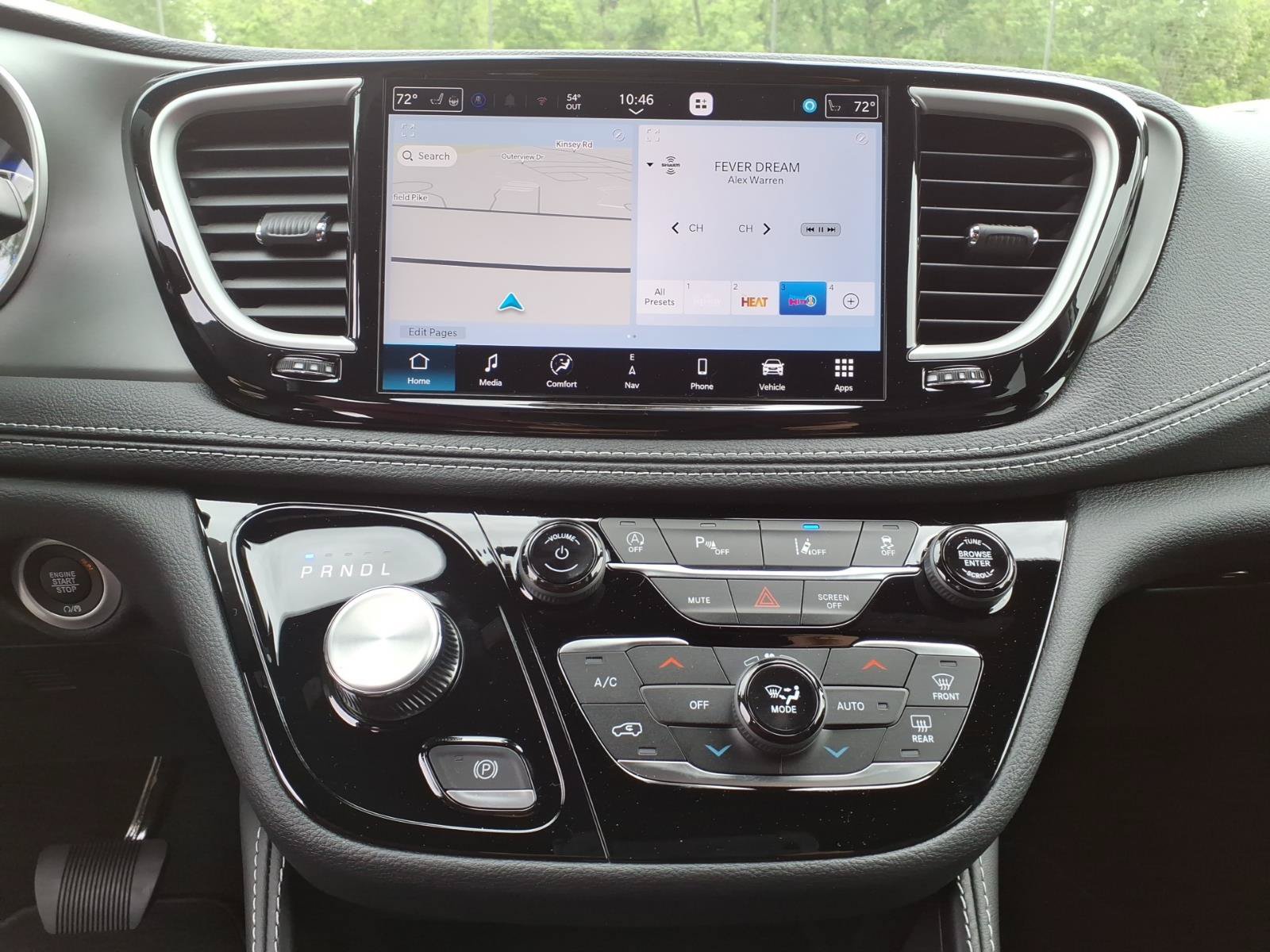 New 2027 Chrysler Pacifica Limited FWD image 23