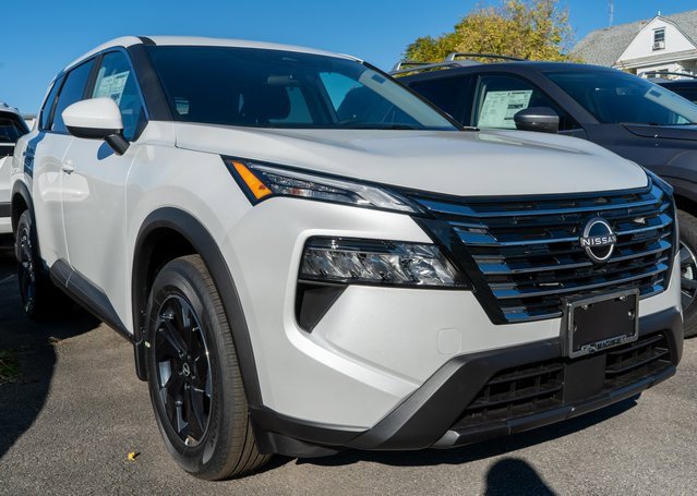 New 2026 Nissan Rogue SV w/ Cold Weather Package image 3