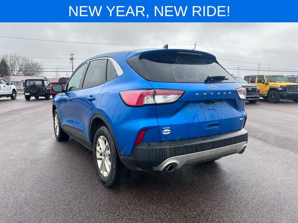 Used 2020 Ford Escape SE image 4