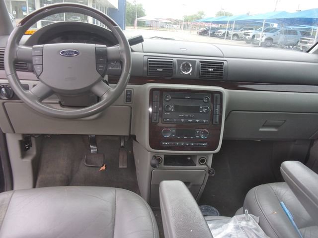Used 2006 Ford Freestar Limited FWD image 9