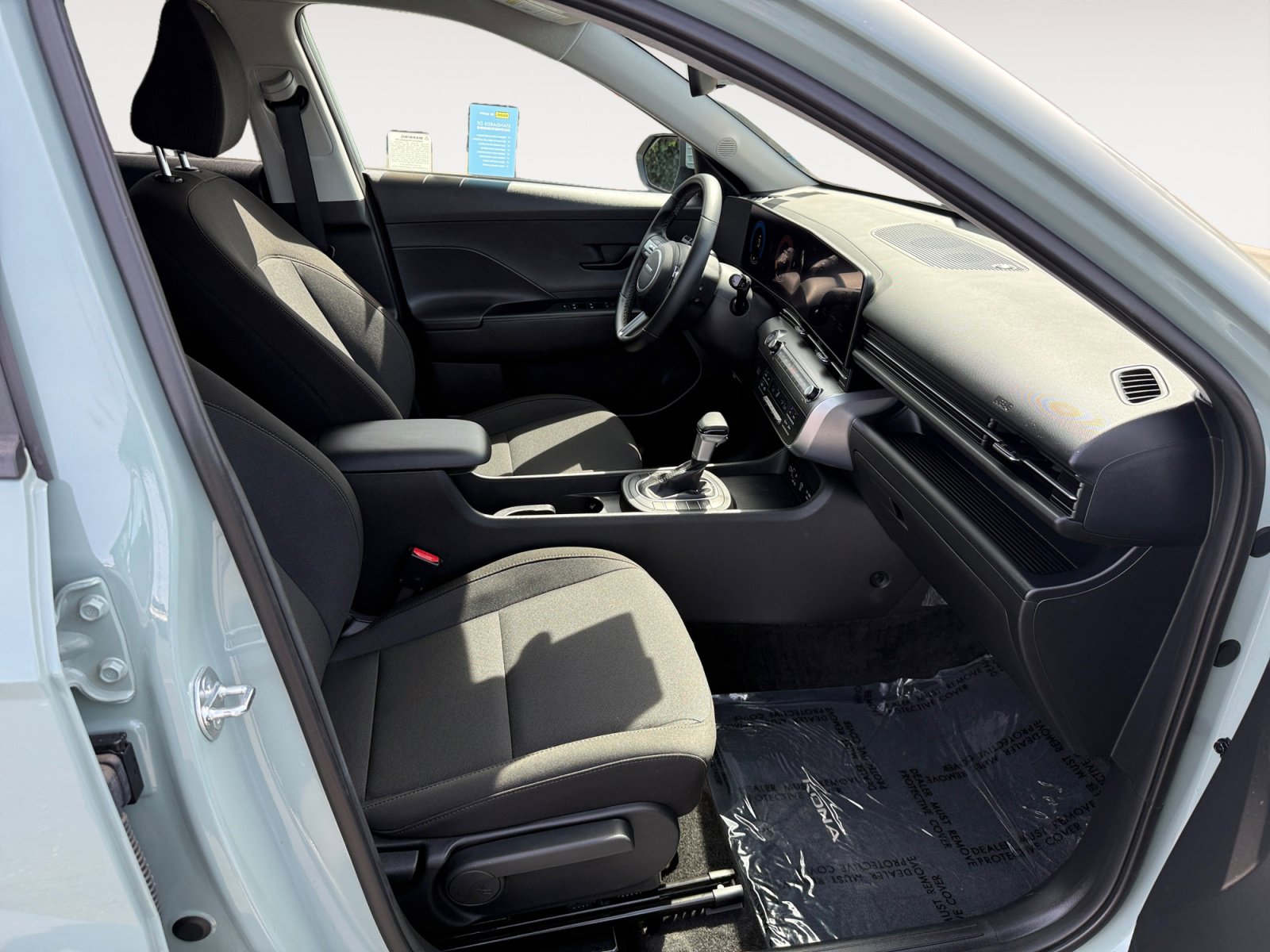 Certified 2025 Hyundai Kona SEL image 19