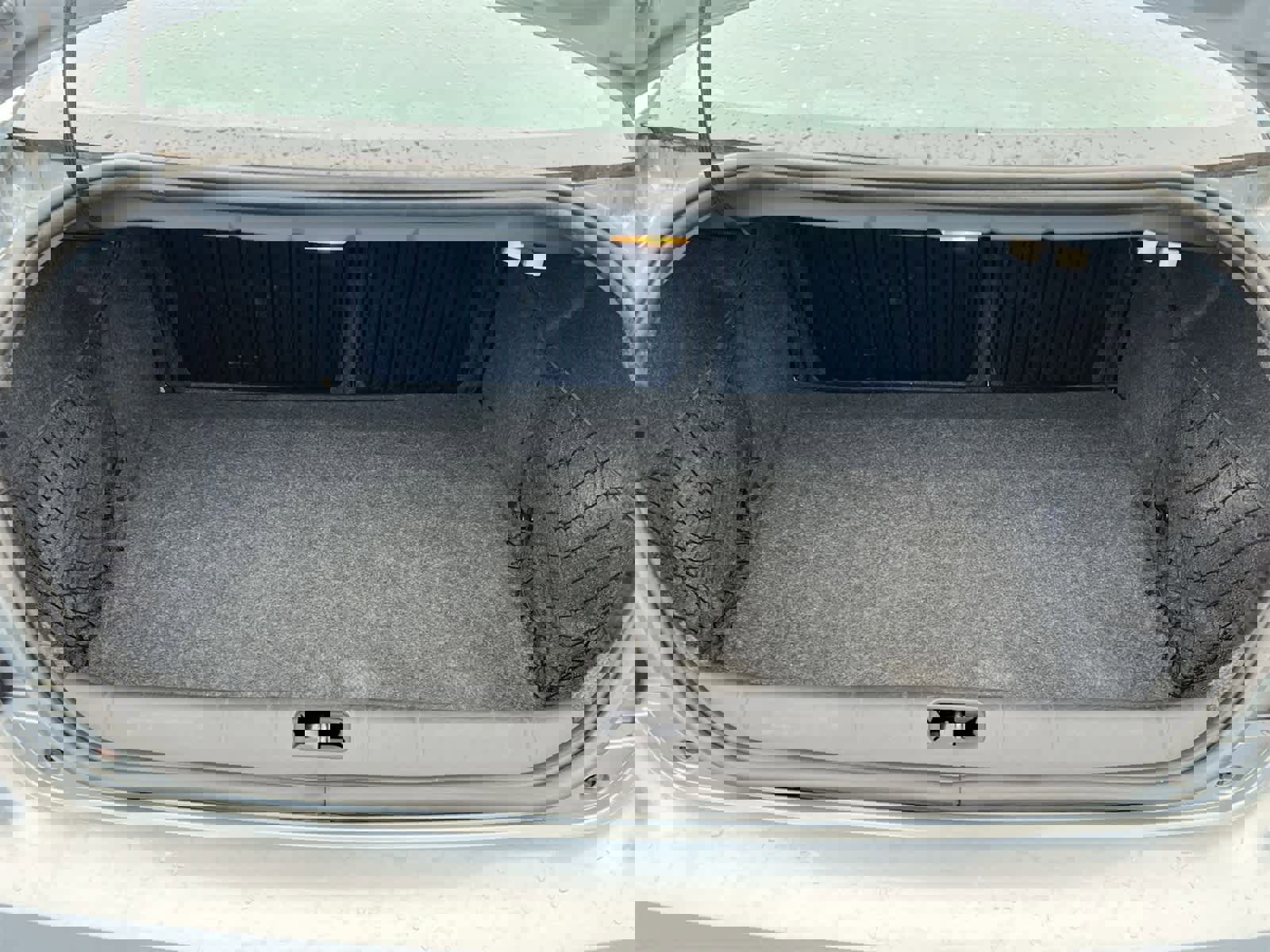 Used 2009 Pontiac G6 Sedan w/ Sun And Sound Package image 32