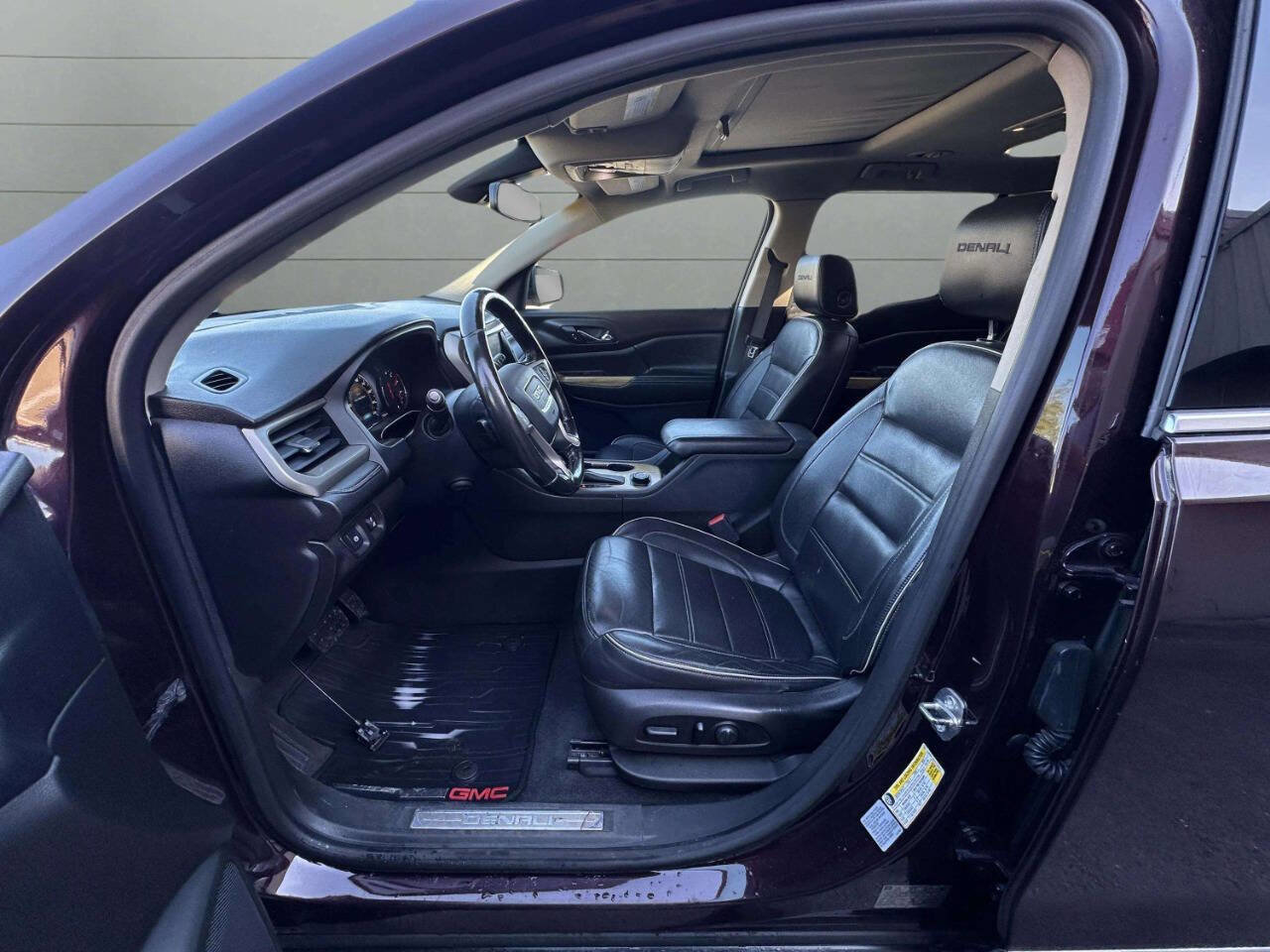 Used 2017 GMC Acadia Denali w/ Technology Package image 18