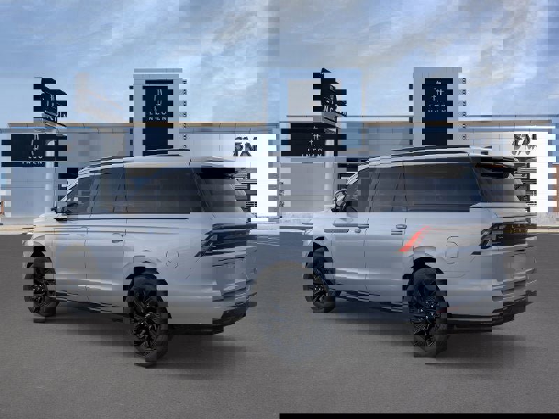 New 2025 Lincoln Navigator L Reserve w/ Jet Appearance Package image 4