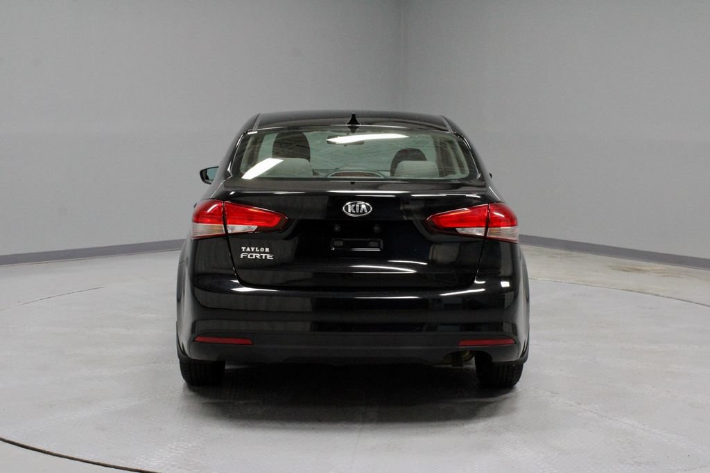 Used 2017 Kia Forte LX FWD image 9