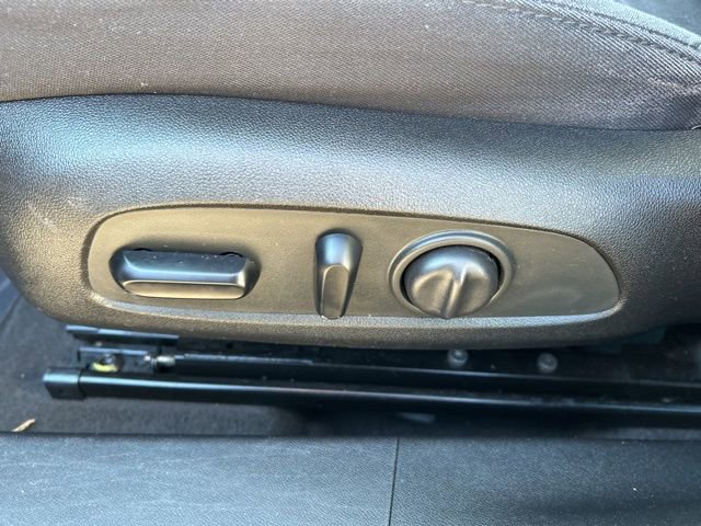 Used 2018 Chevrolet Malibu LT w/ LPO, Convenience Package 2 image 15