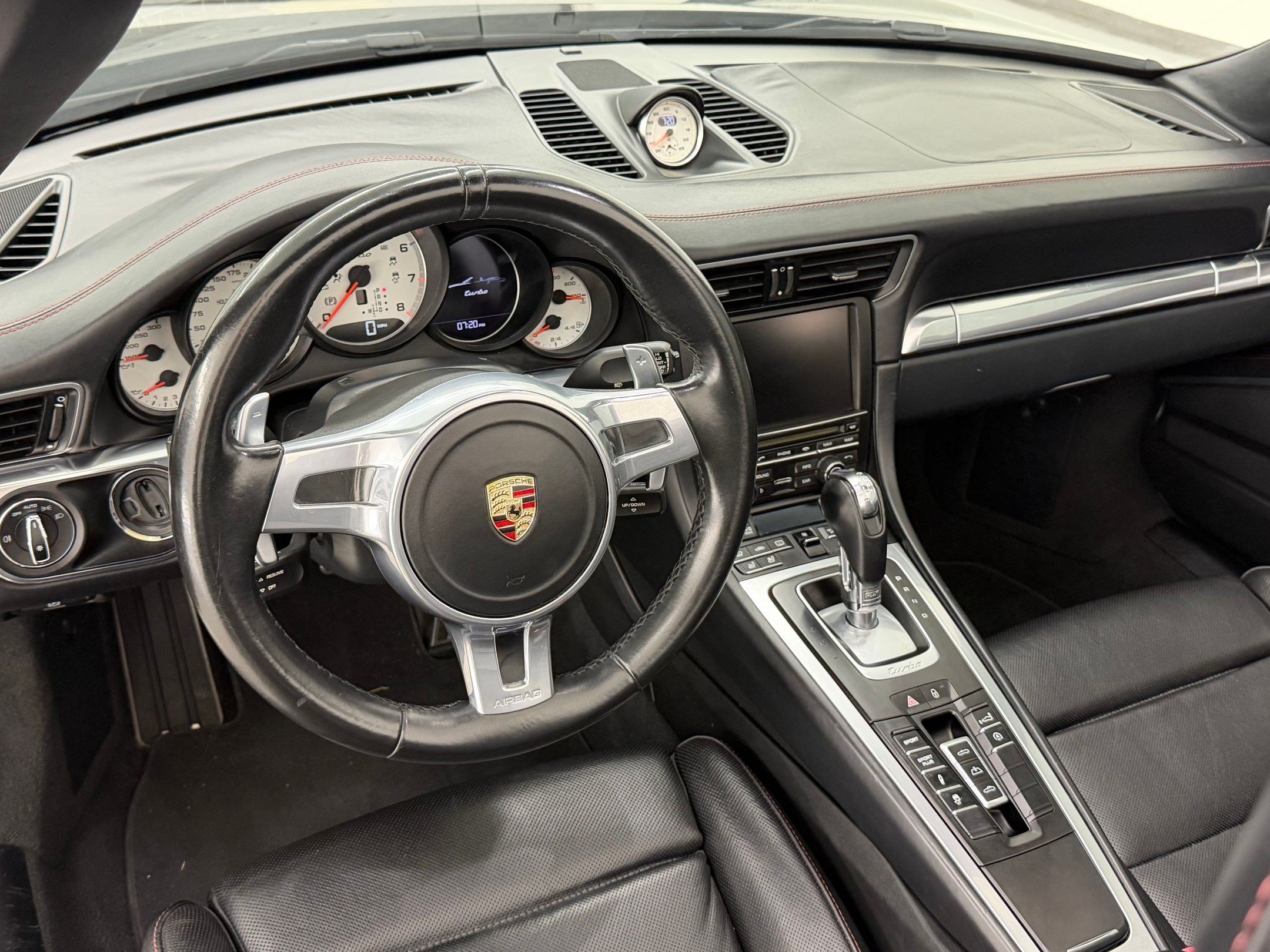 Used 2014 Porsche 911 Turbo AWD/4WD image 4
