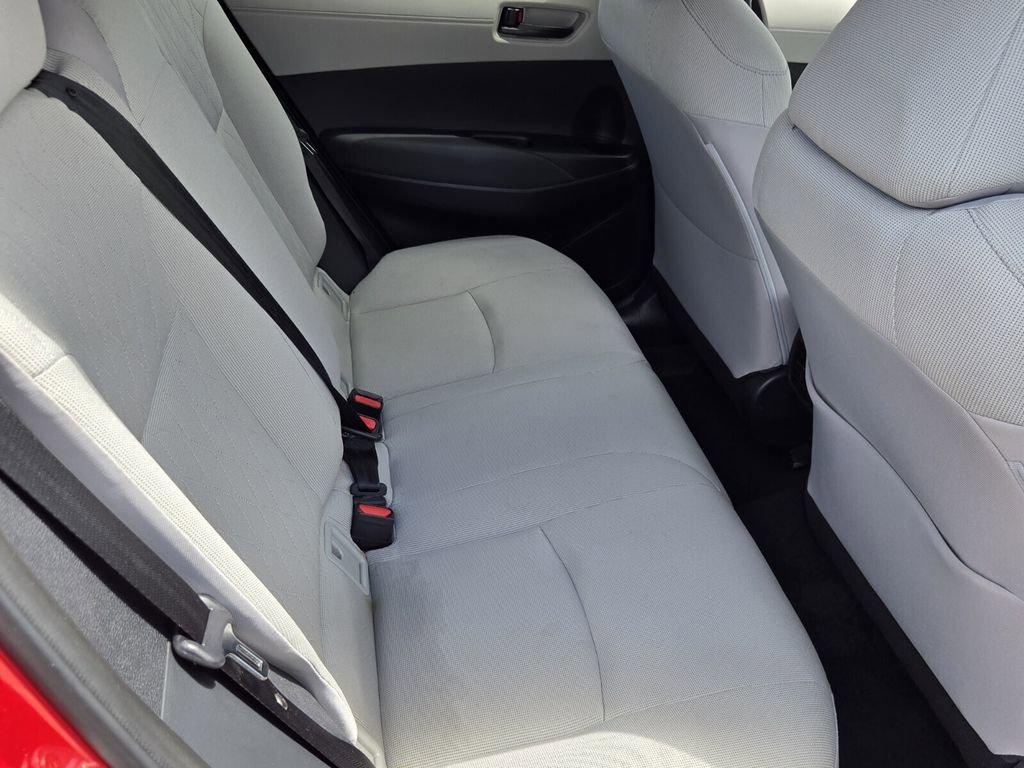 Used 2023 Toyota Corolla Cross LE FWD image 17