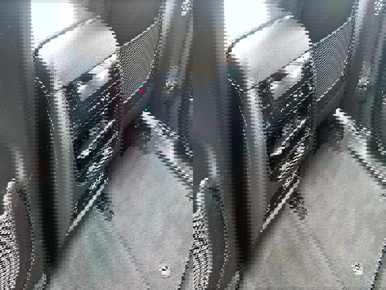 Used 2022 Jeep Grand Cherokee Overland w/ Adv Protech Group III AWD/4WD image 28