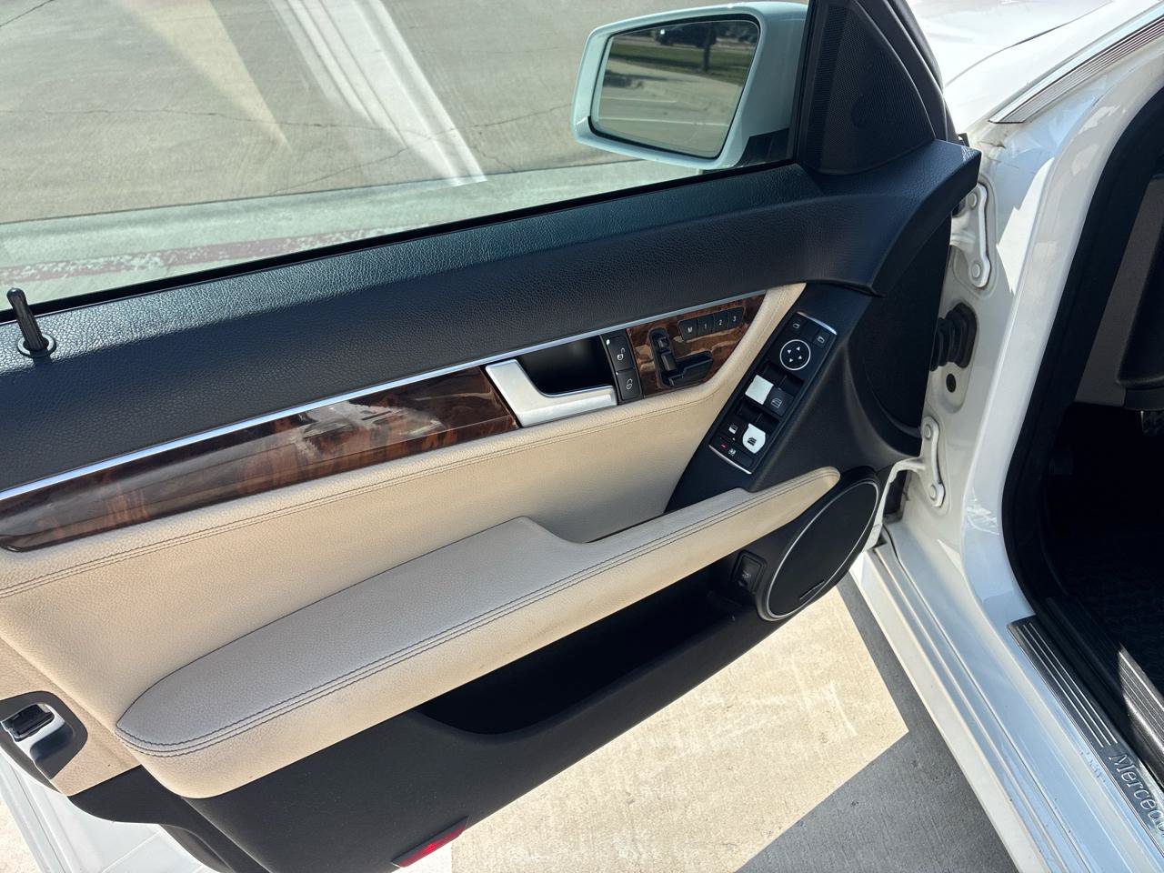 Used 2013 Mercedes-Benz C 300 4MATIC Sedan image 20